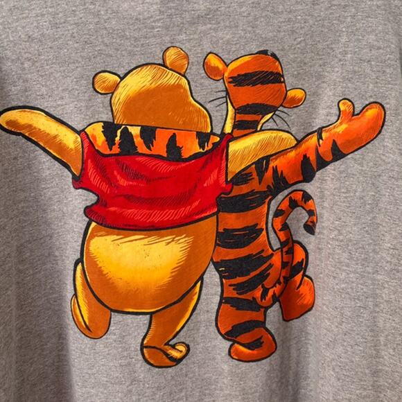 Vintage, late 1900s-early 2000s Winnie the Pooh Top w/ Tigger Graphics Women 2xl - Picture 8 of 11